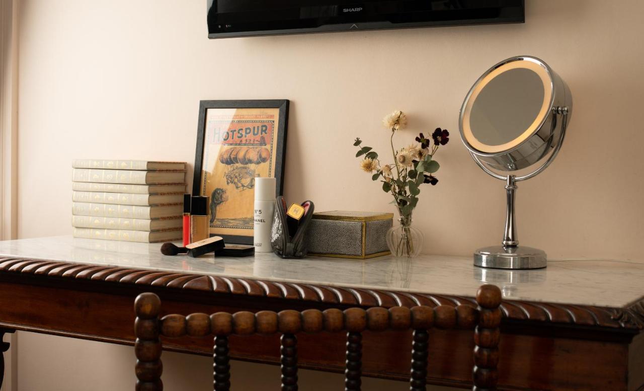 첼튼엄 The Montpellier Townhouse 빌라 외부 사진